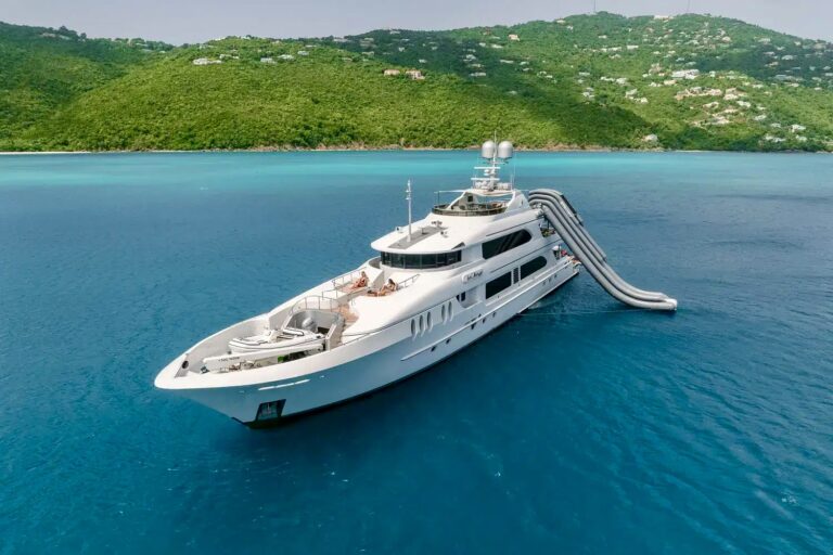 Motor yacht charter JUST ENOUGH in the British Virgin Islands