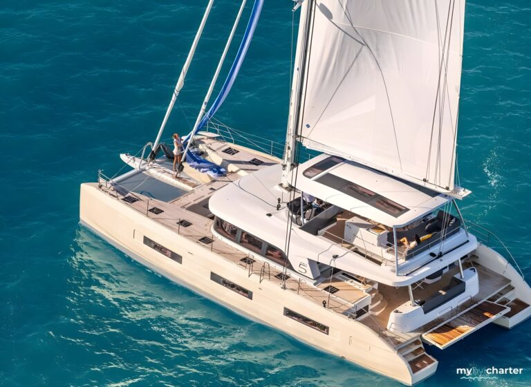 REVERIE yacht charter in the BVI