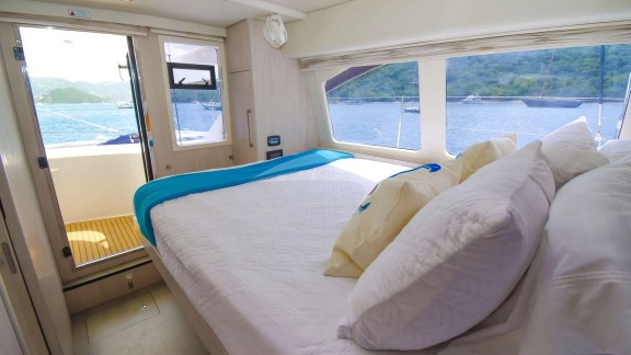 Image of BAREFOOT COWBOY yacht #13