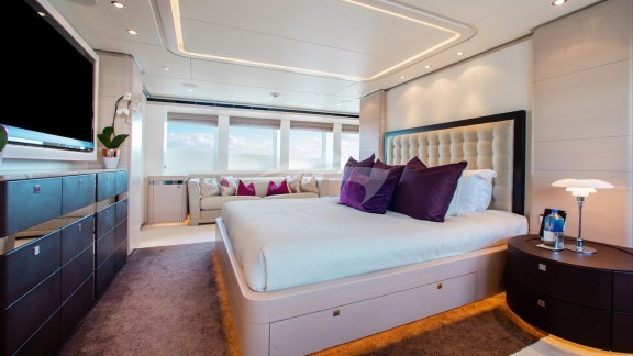 Image of LADY L yacht #12