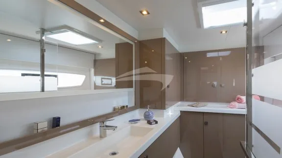 Image of RISE yacht #14