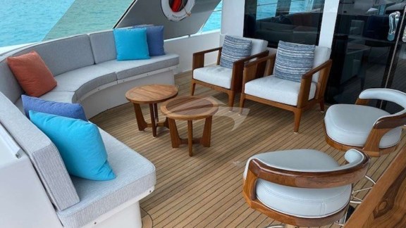 Bridge Deck Lounging