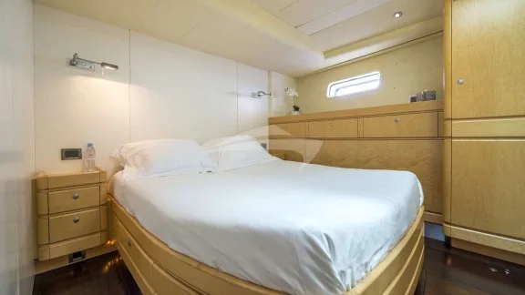 Double Cabin