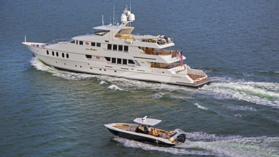 Running Tender Side by Side