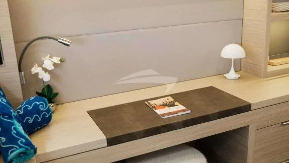 Image of Luna Nova yacht #12