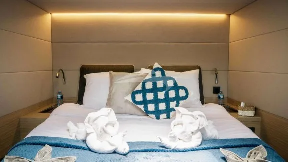 Image of Luna Nova yacht #7