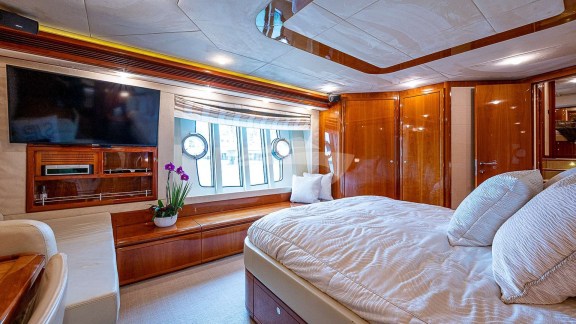 Image of LA PALOMA yacht #6
