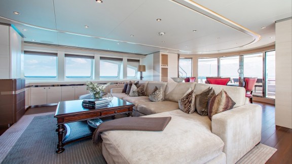 Image of LADY L yacht #19