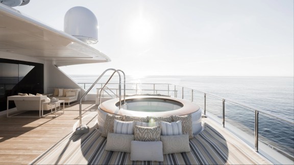 Deck Jacuzzi