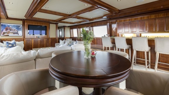 Image of FAR FROM IT yacht #22