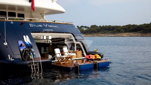 Swim Platform & Toys