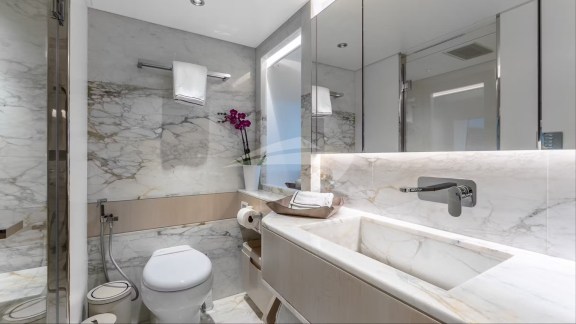 Image of OPTIMISM yacht #20