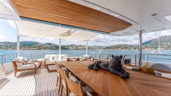 Image of OPTIMISM yacht #21