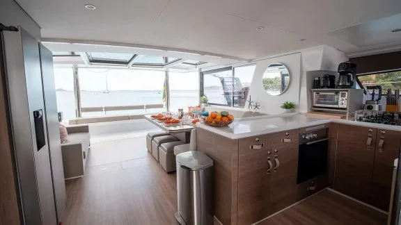 Image of ESCAPADE yacht #10