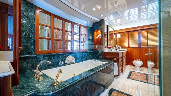 Image of PACKAGE DEAL yacht #21