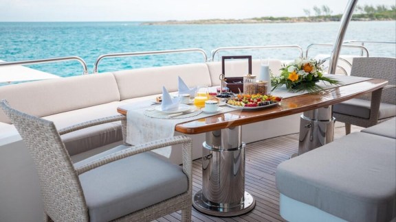 Deck Dining