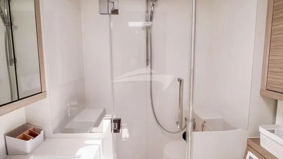 Image of Luna Nova yacht #9