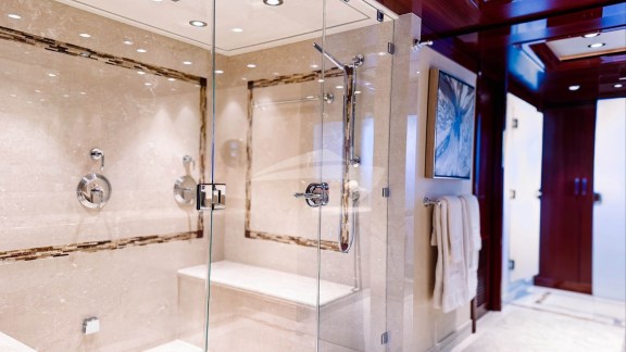 Image of VALINOR yacht #19