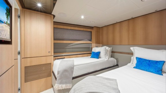 Twin Stateroom (Convertible)