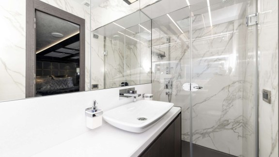 Image of CRYPTO LIFE yacht #10