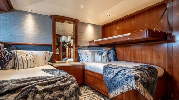 Twin Cabin with Pullman