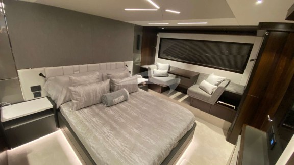 Image of LAGO PARADISE yacht #6