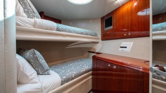 Guest Cabin with Pullman