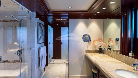 Image of VALINOR yacht #3