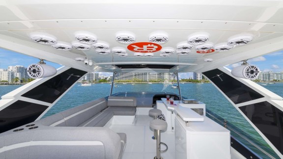 Image of CRYPTO LIFE yacht #15