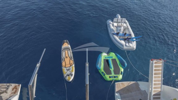 Image of Blue Octane yacht #14