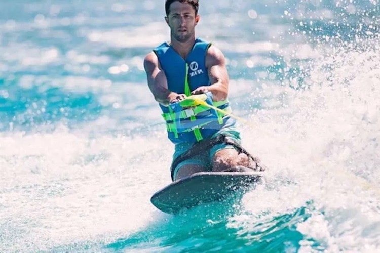Knee Boarding