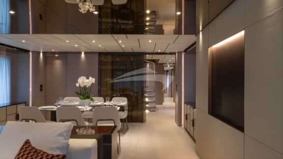 Image of FIFI yacht #3