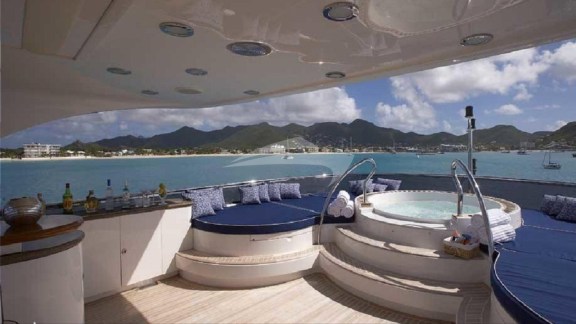 Top Deck Jacuzzi