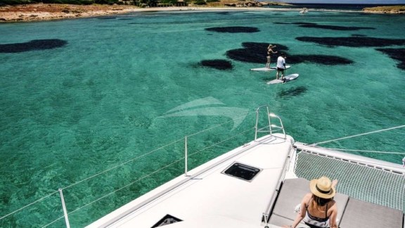 Foredeck lounge area