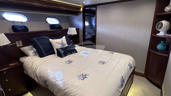 Image of LADY B yacht #11