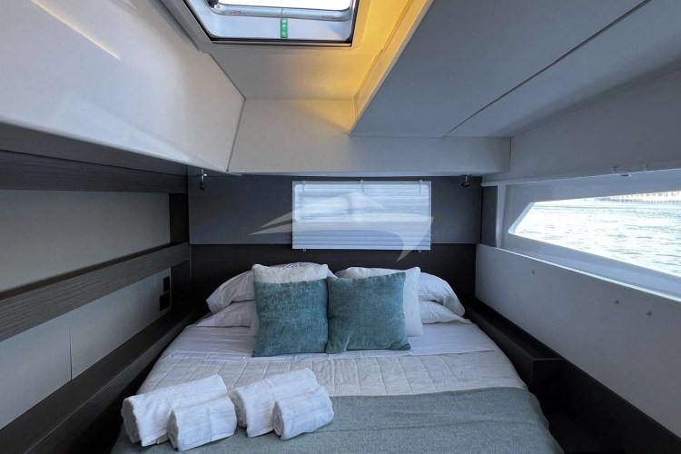 Guest cabin