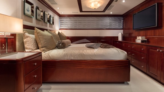 Image of CARTE BLANCHE yacht #16