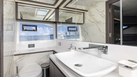 Image of CRYPTO LIFE yacht #11