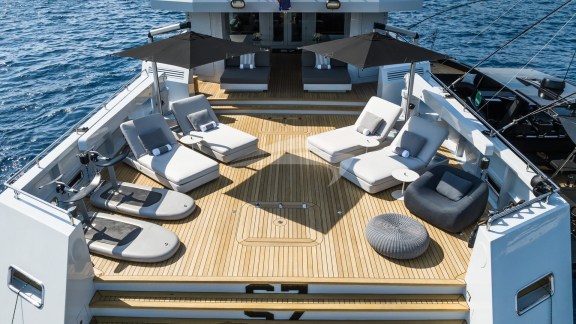 Main deck aft