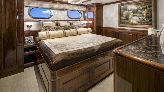 Image of SILVER LINING yacht #10