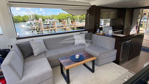 Image of LAGO PARADISE yacht #2