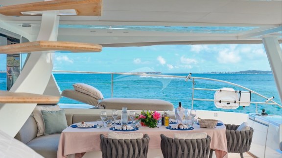 FW cockpit table - N. Claris pic