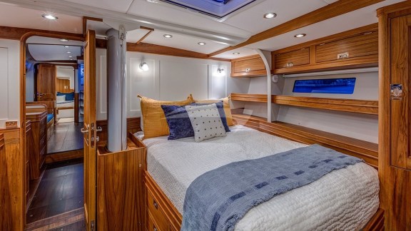 Image of CIRRUS yacht #4