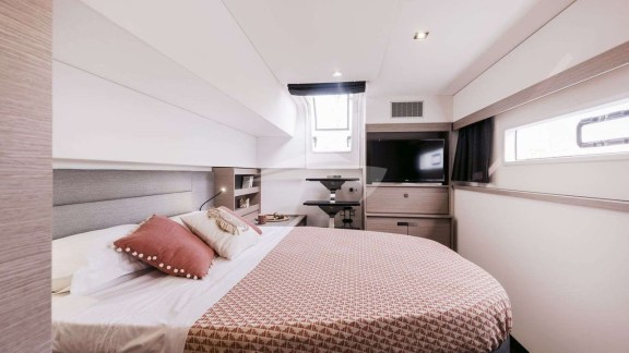 Image of BEYOND yacht #5