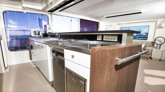 MAGIC_CAT_Sailing_Catamaran_010