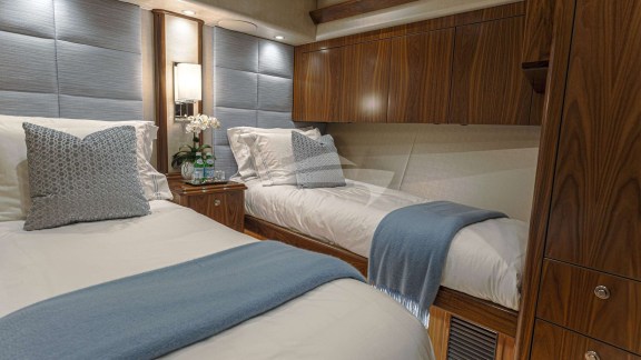 Guest Twin Stateroom