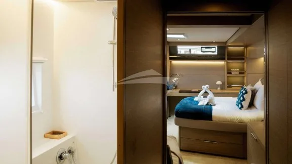 Image of Luna Nova yacht #14