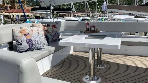 Flybridge
