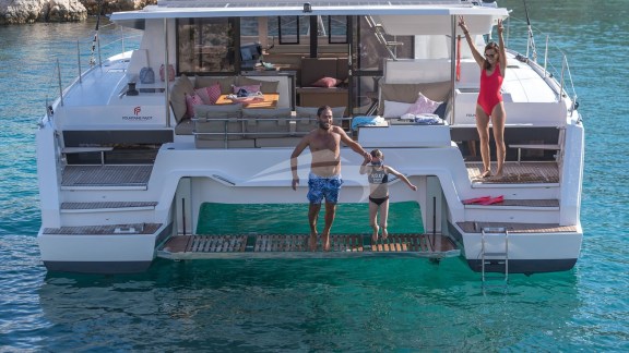 Image of RISE yacht #11