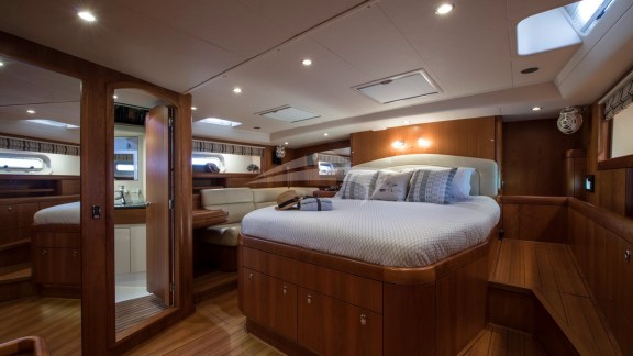 Image of MIDNIGHT yacht #8